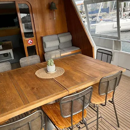 Aquamarina Bateau-hôtel Les Sables-dʼOlonne